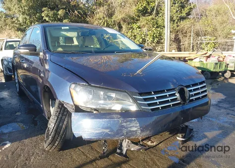 2013 Volkswagen Passat 2.5L Sel Premium from USA, damaged, VIN 1VWCP7A39DC150877